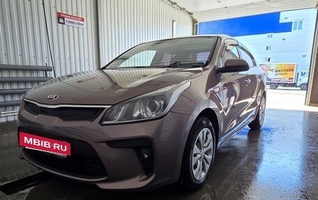 KIA Rio IV, 2018 год, 1 400 000 рублей, 3 фотография