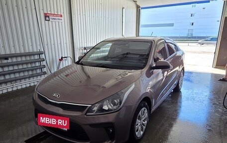 KIA Rio IV, 2018 год, 1 400 000 рублей, 2 фотография