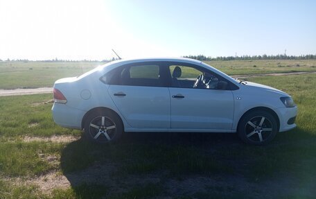 Volkswagen Polo VI (EU Market), 2014 год, 790 000 рублей, 3 фотография