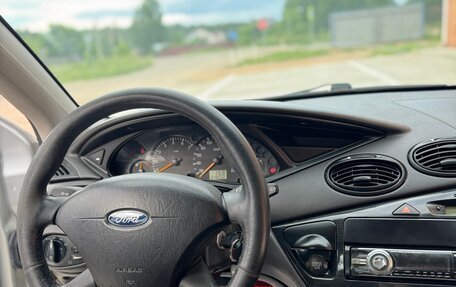 Ford Focus IV, 2004 год, 250 000 рублей, 13 фотография