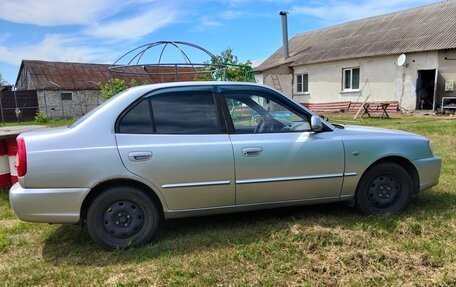 Hyundai Accent II, 2005 год, 300 000 рублей, 2 фотография