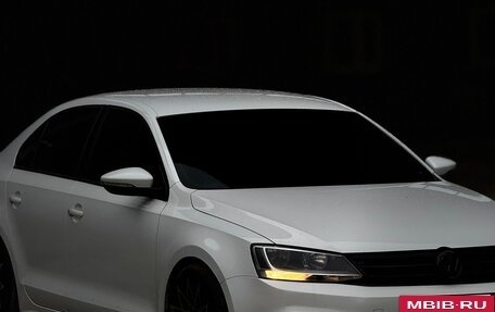 Volkswagen Jetta VI, 2016 год, 1 000 000 рублей, 6 фотография