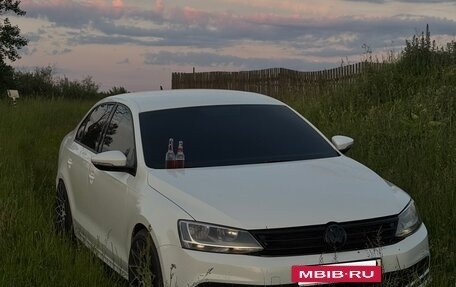 Volkswagen Jetta VI, 2016 год, 1 000 000 рублей, 13 фотография