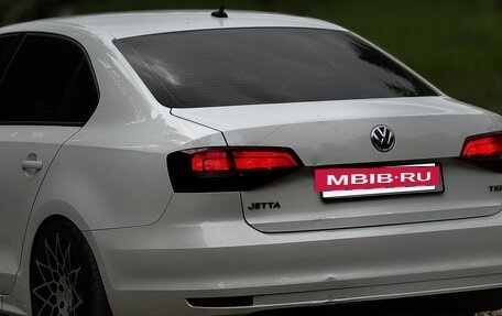 Volkswagen Jetta VI, 2016 год, 1 000 000 рублей, 3 фотография