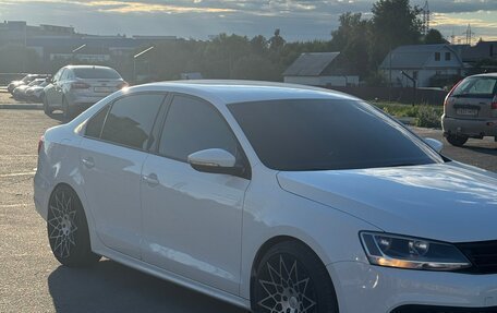 Volkswagen Jetta VI, 2016 год, 1 000 000 рублей, 17 фотография