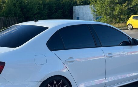 Volkswagen Jetta VI, 2016 год, 1 000 000 рублей, 18 фотография