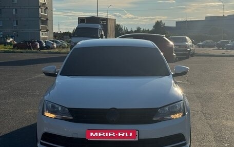 Volkswagen Jetta VI, 2016 год, 1 000 000 рублей, 16 фотография