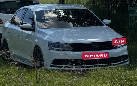 Volkswagen Jetta VI, 2016 год, 1 000 000 рублей, 12 фотография