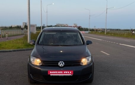 Volkswagen Golf Plus II, 2012 год, 850 000 рублей, 3 фотография