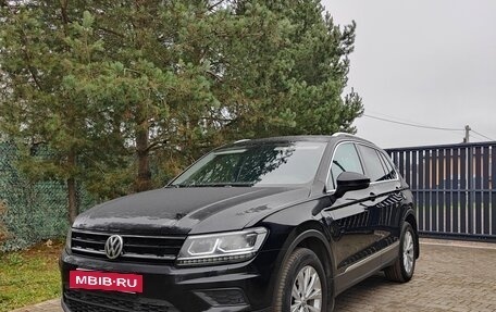 Volkswagen Tiguan II, 2018 год, 2 350 000 рублей, 5 фотография