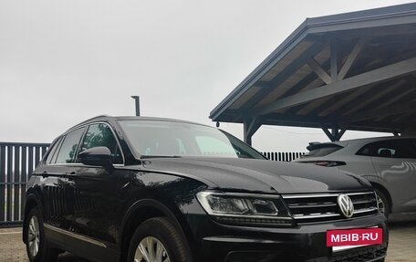 Volkswagen Tiguan II, 2018 год, 2 350 000 рублей, 9 фотография