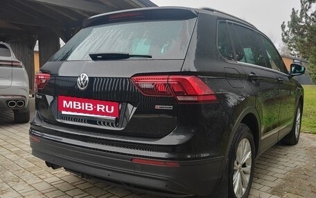 Volkswagen Tiguan II, 2018 год, 2 350 000 рублей, 8 фотография
