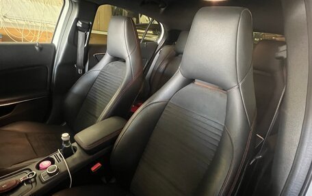 Mercedes-Benz GLA, 2015 год, 2 200 000 рублей, 11 фотография