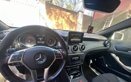 Mercedes-Benz GLA, 2015 год, 2 200 000 рублей, 12 фотография