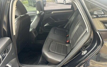 Volkswagen Passat B8 рестайлинг, 2017 год, 1 750 000 рублей, 5 фотография