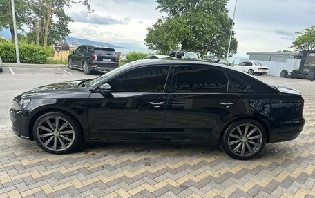 Volkswagen Passat B8 рестайлинг, 2017 год, 1 750 000 рублей, 4 фотография