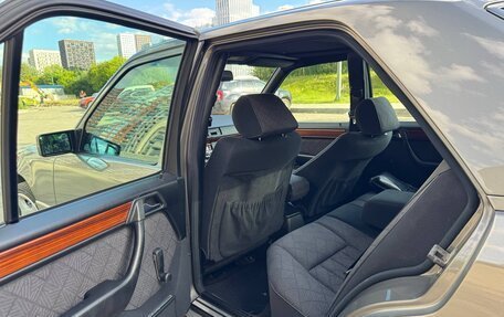 Mercedes-Benz E-Класс, 1993 год, 1 290 000 рублей, 17 фотография