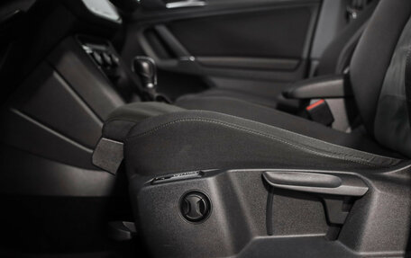 Volkswagen Tiguan II, 2018 год, 2 469 000 рублей, 22 фотография