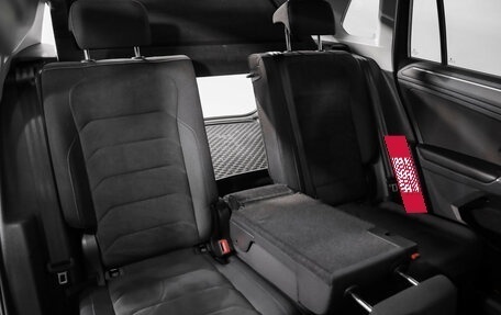 Volkswagen Tiguan II, 2018 год, 2 469 000 рублей, 26 фотография