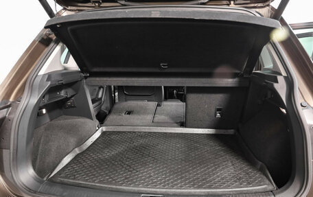 Volkswagen Tiguan II, 2018 год, 2 469 000 рублей, 31 фотография