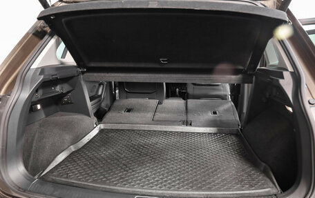 Volkswagen Tiguan II, 2018 год, 2 469 000 рублей, 32 фотография