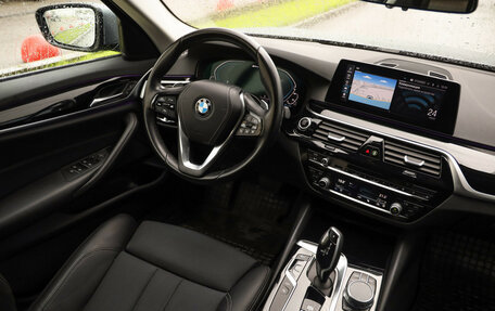 BMW 5 серия, 2019 год, 3 399 000 рублей, 11 фотография