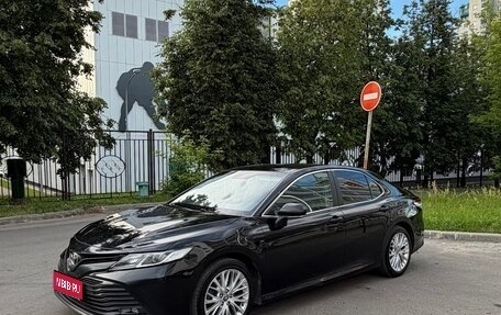 Toyota Camry, 2019 год, 2 400 000 рублей, 1 фотография