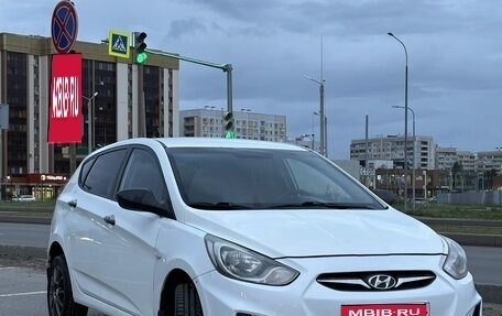 Hyundai Solaris II рестайлинг, 2011 год, 600 000 рублей, 1 фотография