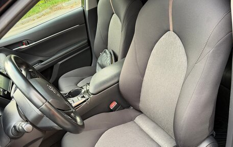 Toyota Camry, 2019 год, 2 400 000 рублей, 10 фотография