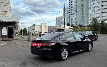 Toyota Camry, 2019 год, 2 400 000 рублей, 5 фотография
