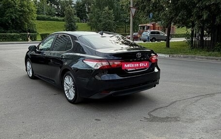 Toyota Camry, 2019 год, 2 400 000 рублей, 7 фотография