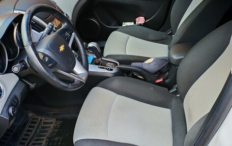 Chevrolet Cruze II, 2013 год, 900 000 рублей, 11 фотография