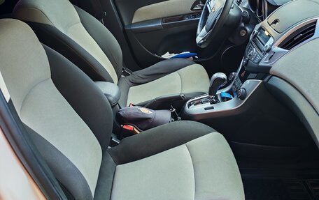 Chevrolet Cruze II, 2013 год, 900 000 рублей, 12 фотография