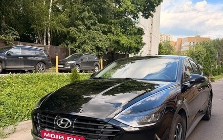 Hyundai Sonata VIII, 2020 год, 1 850 000 рублей, 2 фотография