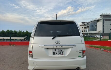 Toyota ISis I, 2010 год, 1 550 000 рублей, 4 фотография
