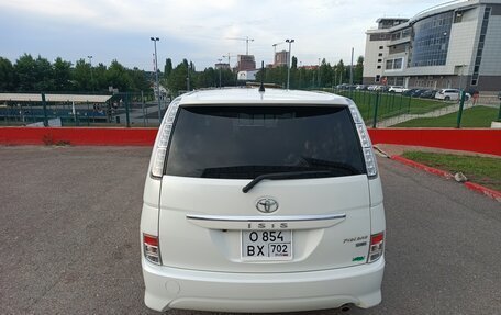 Toyota ISis I, 2010 год, 1 550 000 рублей, 13 фотография