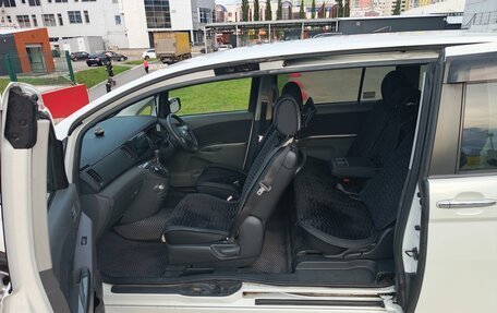 Toyota ISis I, 2010 год, 1 550 000 рублей, 11 фотография