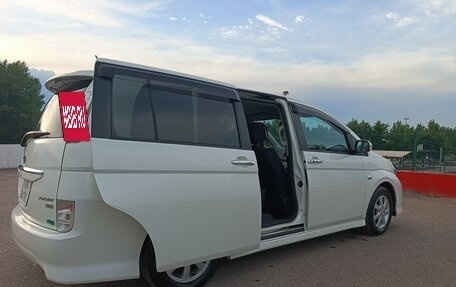Toyota ISis I, 2010 год, 1 550 000 рублей, 2 фотография