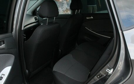 Hyundai Solaris II рестайлинг, 2013 год, 860 000 рублей, 21 фотография
