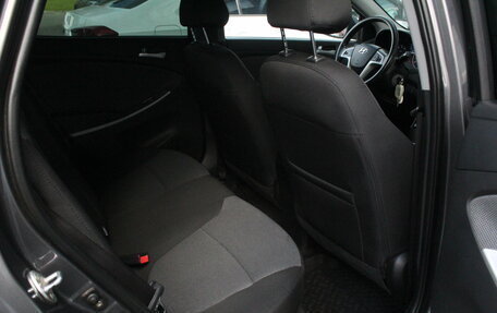 Hyundai Solaris II рестайлинг, 2013 год, 860 000 рублей, 22 фотография