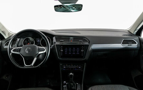 Volkswagen Tiguan II, 2020 год, 2 899 000 рублей, 11 фотография