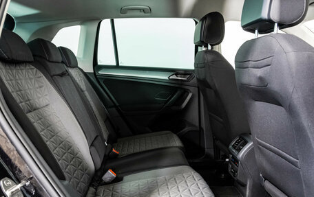 Volkswagen Tiguan II, 2020 год, 2 899 000 рублей, 23 фотография