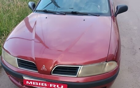 Mitsubishi Carisma I, 1999 год, 95 000 рублей, 2 фотография