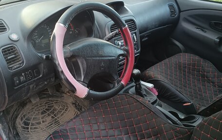 Mitsubishi Carisma I, 1999 год, 95 000 рублей, 10 фотография