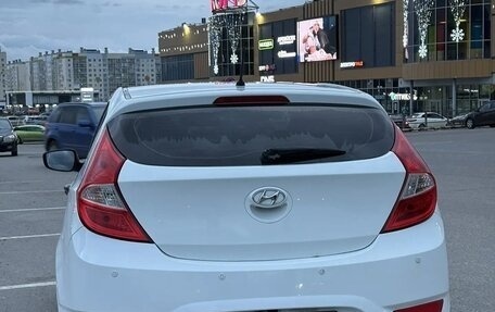 Hyundai Solaris II рестайлинг, 2011 год, 600 000 рублей, 8 фотография
