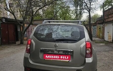 Renault Duster I рестайлинг, 2014 год, 1 000 000 рублей, 4 фотография