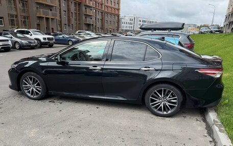 Toyota Camry, 2022 год, 3 650 000 рублей, 2 фотография