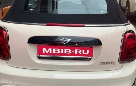 MINI Cabrio, 2019 год, 2 450 000 рублей, 5 фотография