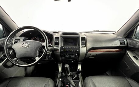 Toyota Land Cruiser Prado 120 рестайлинг, 2003 год, 1 500 000 рублей, 13 фотография