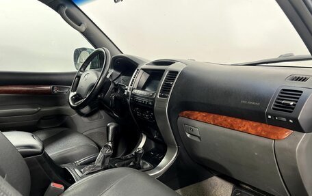 Toyota Land Cruiser Prado 120 рестайлинг, 2003 год, 1 500 000 рублей, 12 фотография